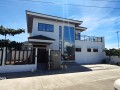 all-ibeam-house-comes-with-wide-side-garden