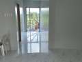 entrance-to-rear-walkway-from-living-room